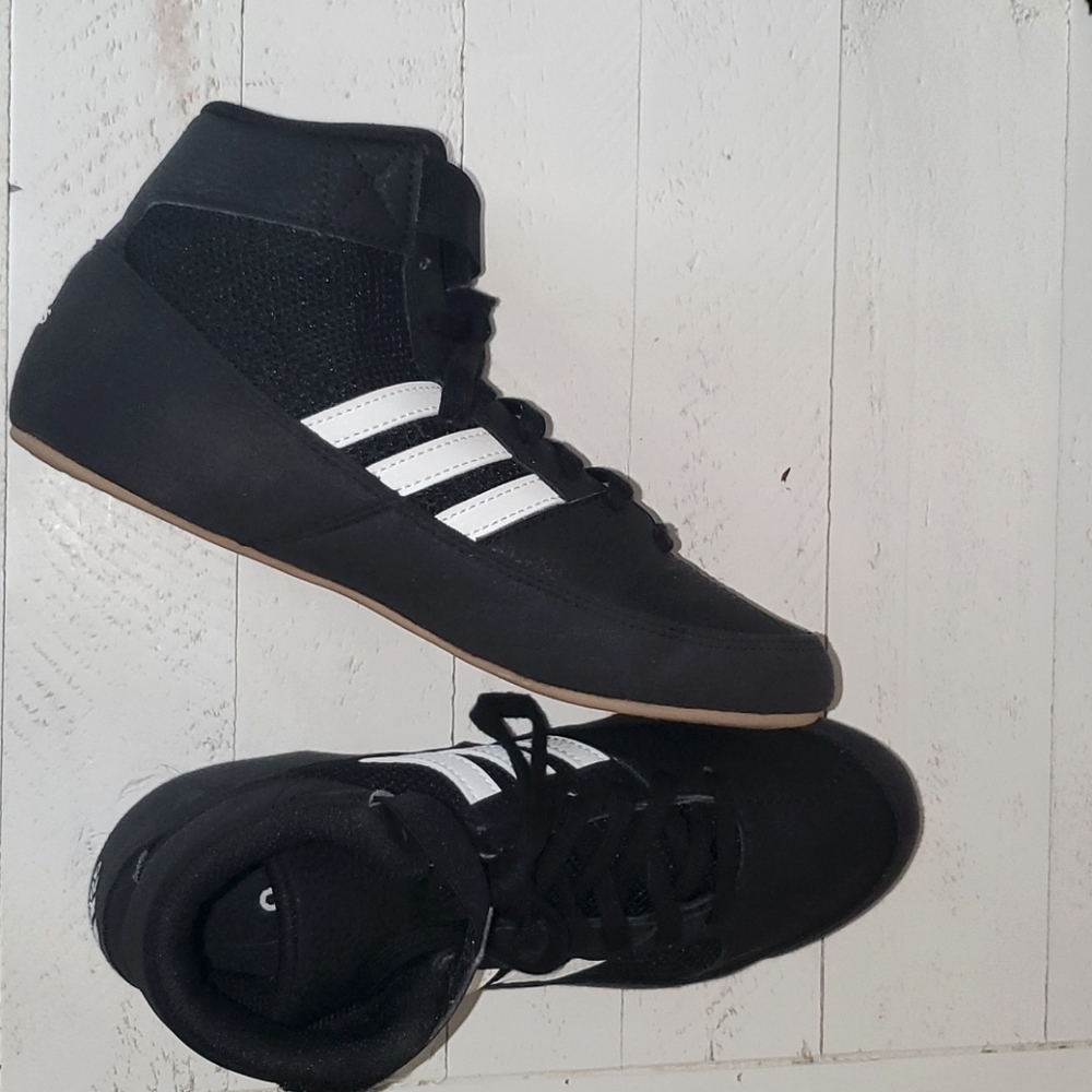 Size 4 Adidas wrestling shoes